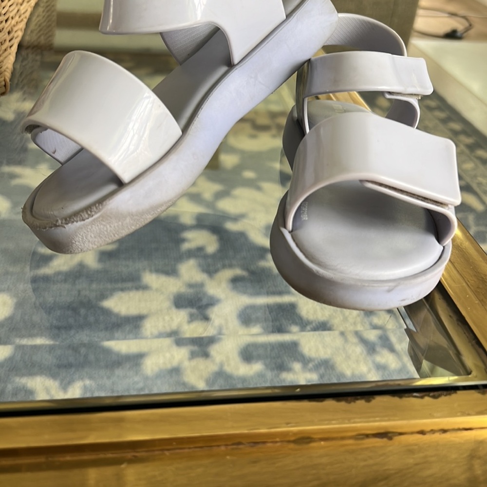 Sandals - Picture 2 of 5